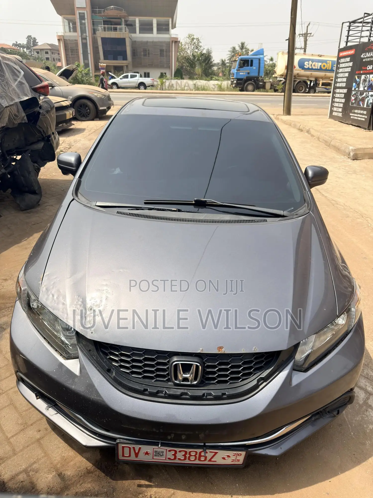 Honda Civic LX 4dr Sedan (1.8L 4cyl 5M) 2015 Gray