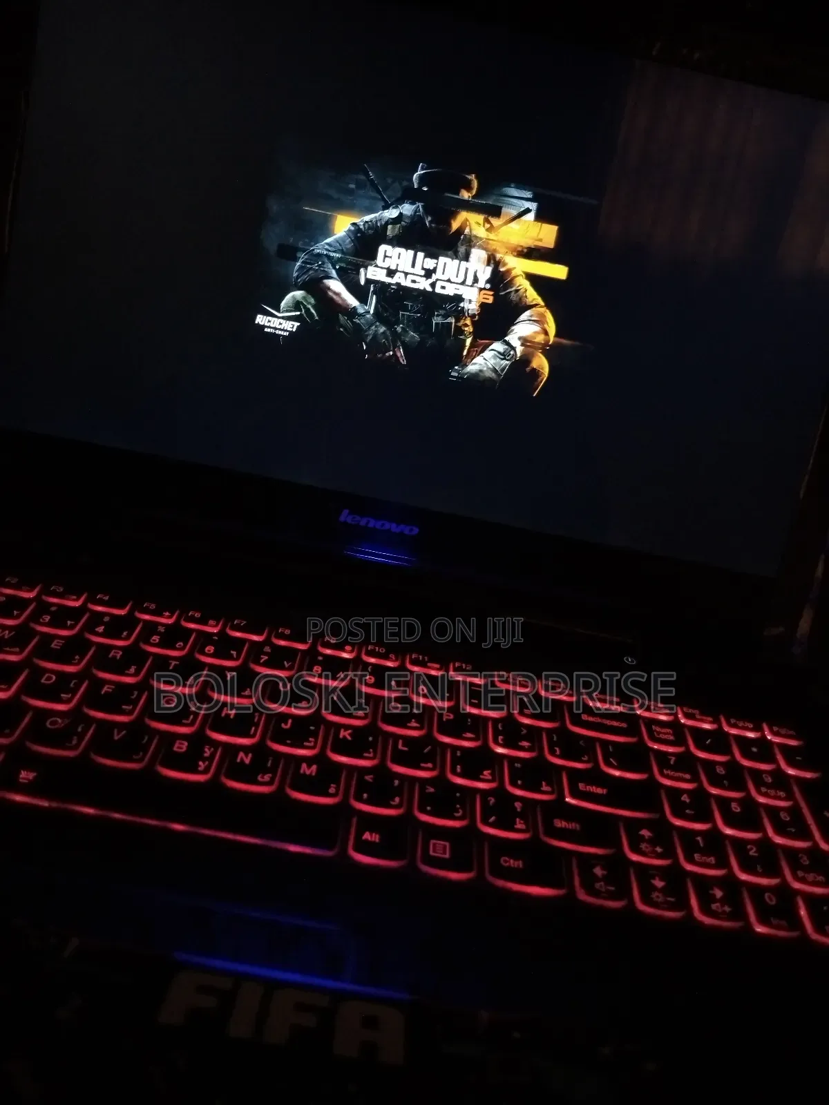 Laptop Lenovo Y50 8GB Intel Core i3 HDD+SSD 256GB