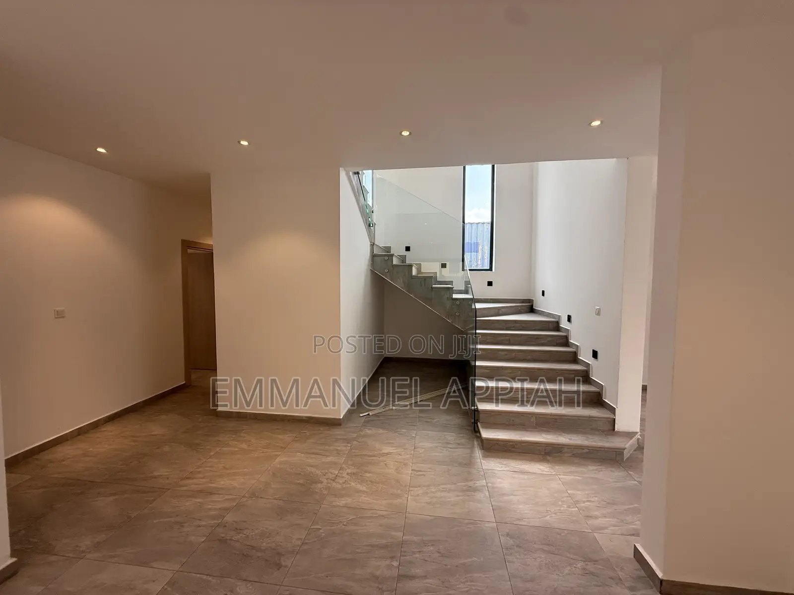 4bdrm Duplex in East Legon Hills, Accra Metropolitan for sale