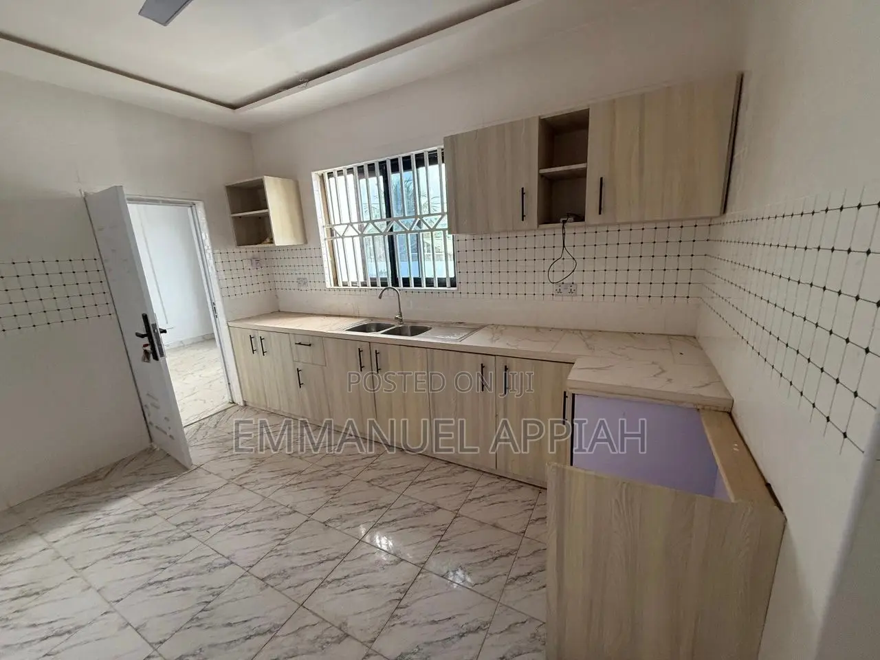 3bdrm House in Kasoa Adade for rent
