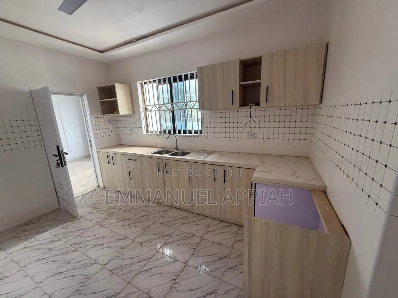 3bdrm House in Kasoa Adade for rent