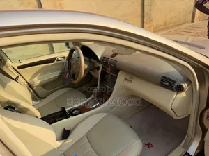 Mercedes-Benz C240 2003