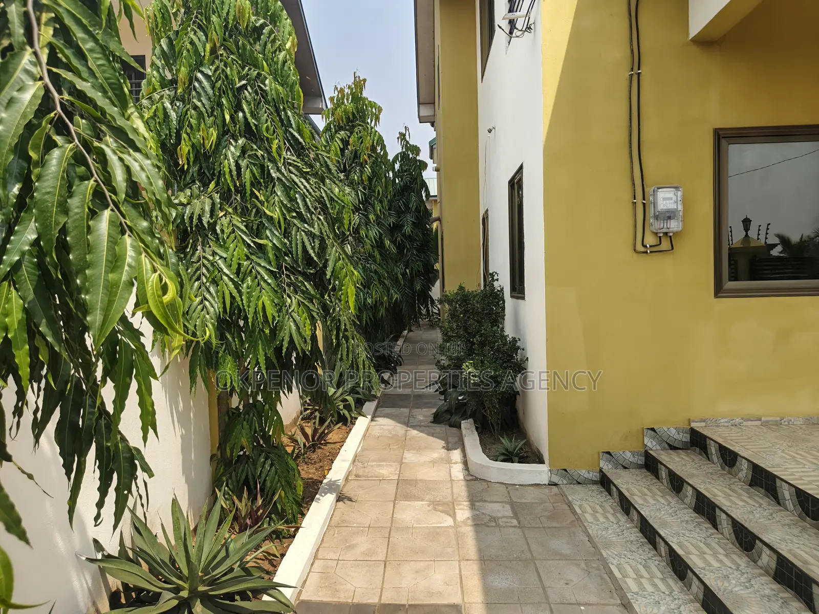 4bdrm House in Dawhenya, Tema Metropolitan for sale