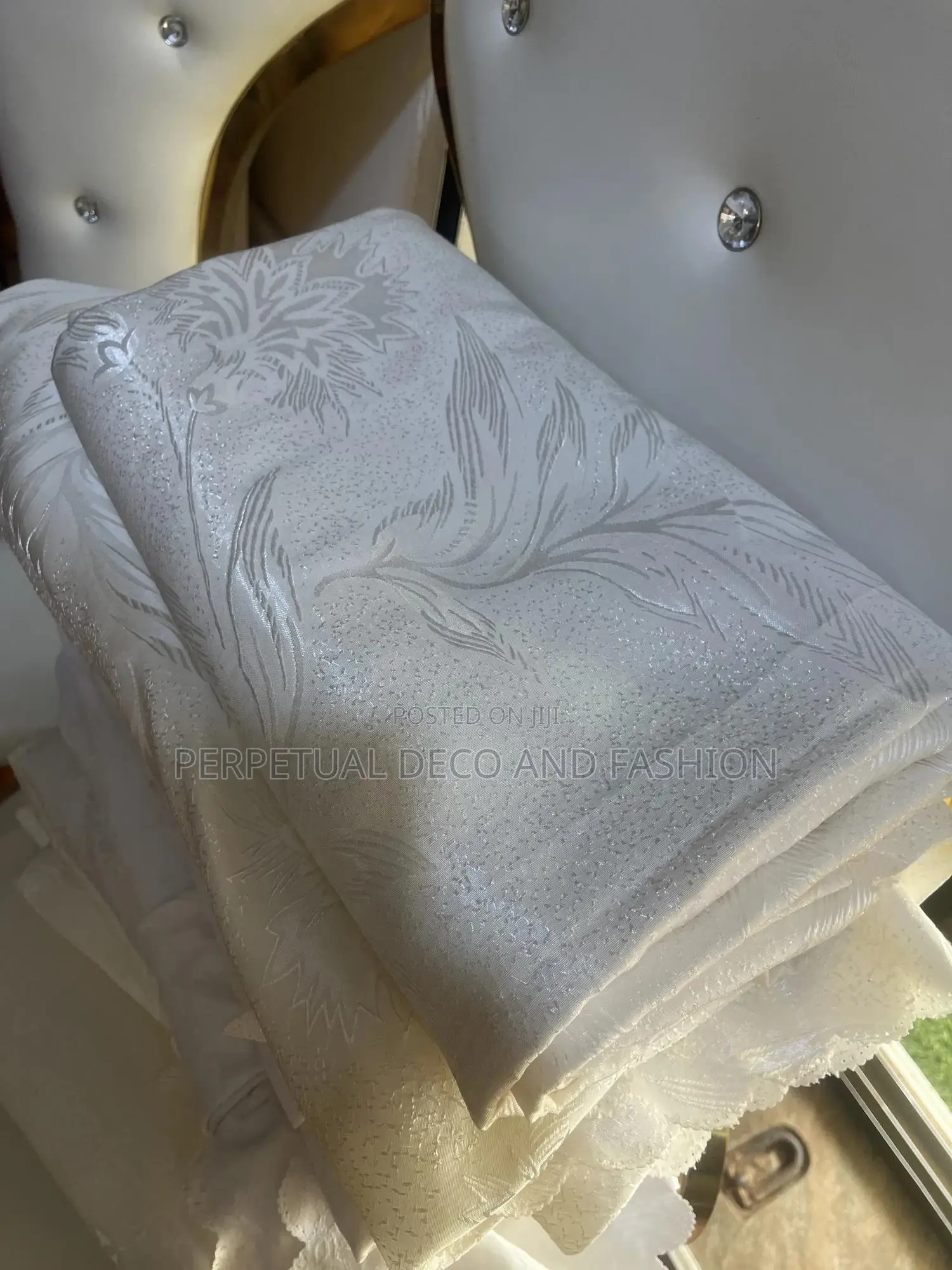 Decoration Items for Rent