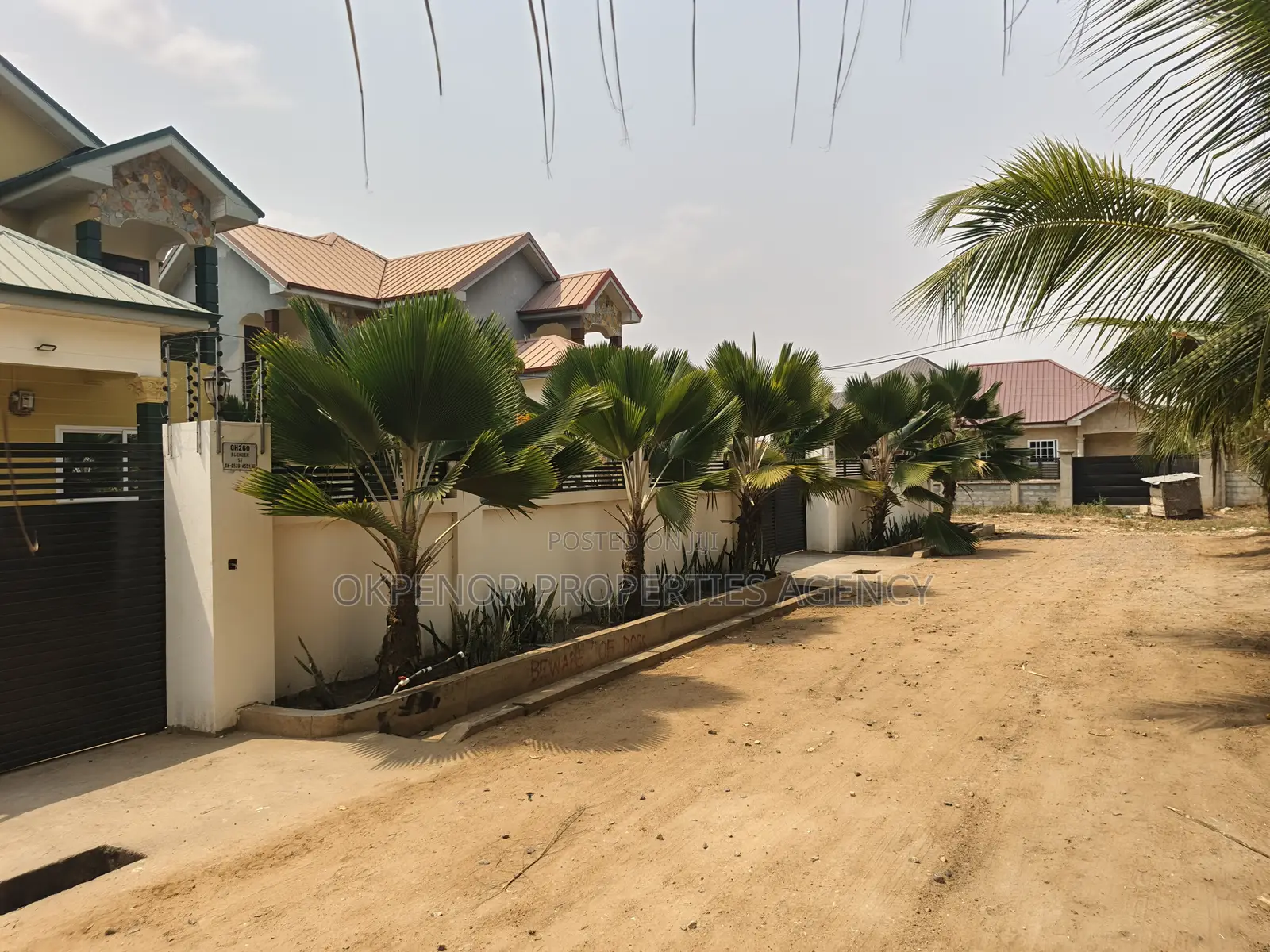 4bdrm House in Dawhenya, Tema Metropolitan for sale
