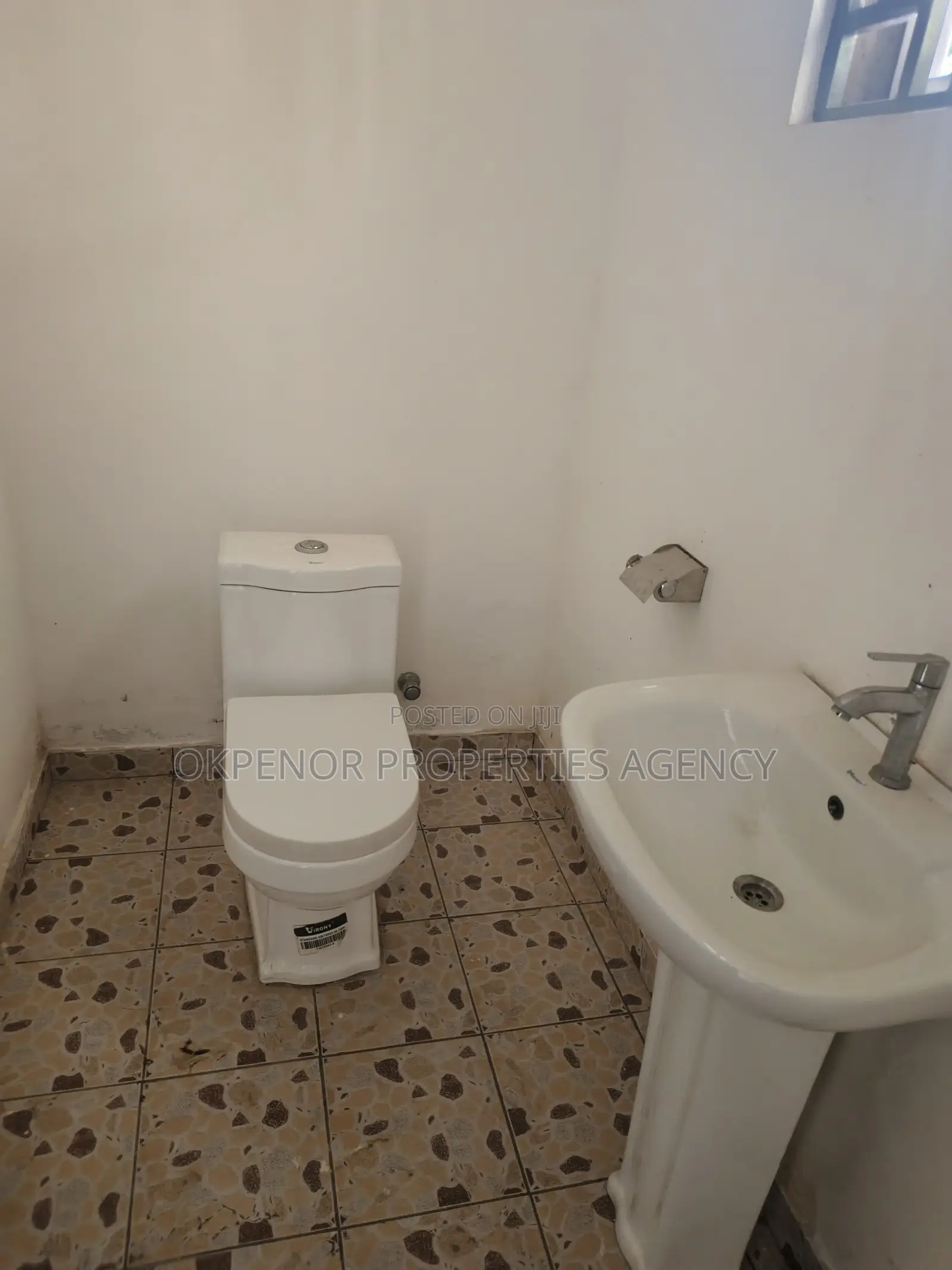 4bdrm House in Dawhenya, Tema Metropolitan for sale