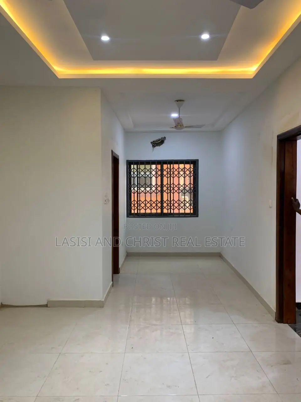 2bdrm Apartment in Lasisi And Christ, Amasaman for rent