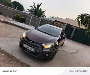 Toyota Corolla L (1.8L 4cyl 2A) 2018