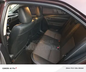 Toyota Corolla L (1.8L 4cyl 2A) 2018