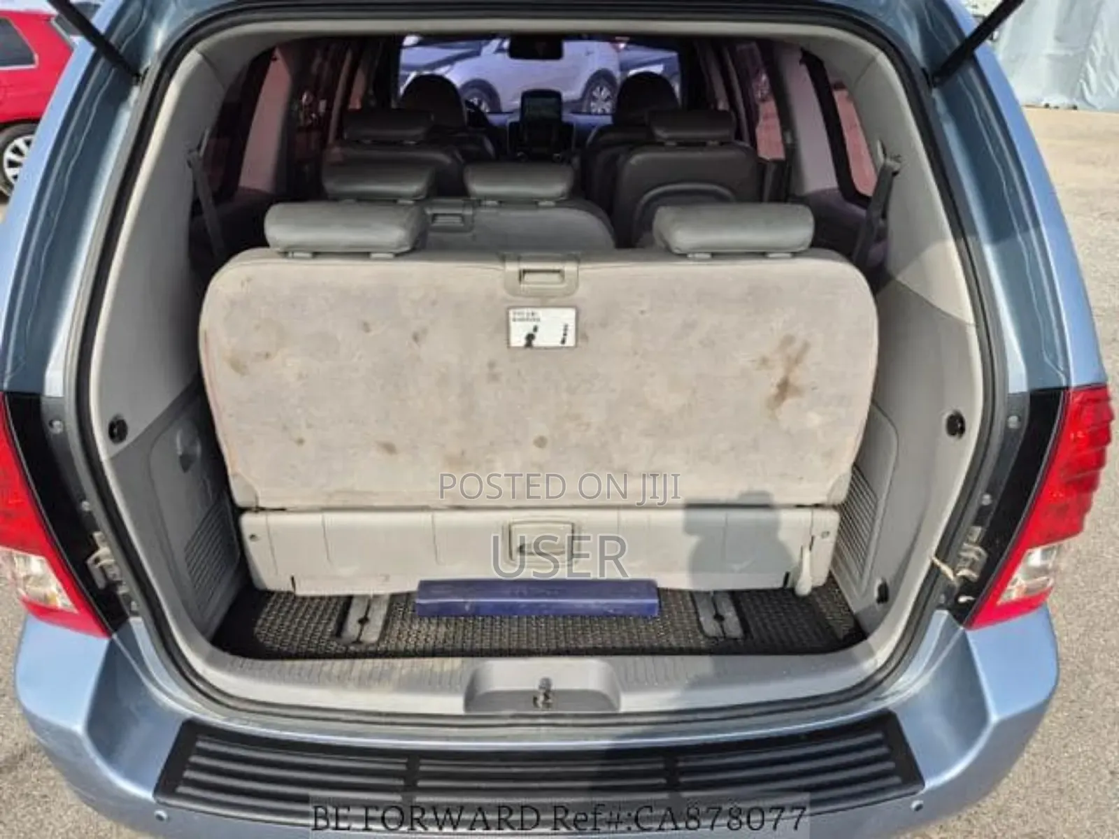 Kia Carnival 2013 Blue