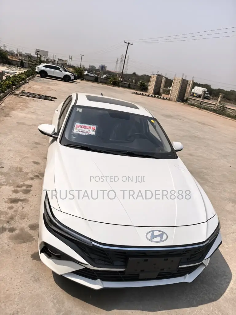Hyundai Elantra SEL 2024 White