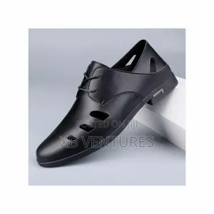 Business Hollow Leather Sandals
Shoe