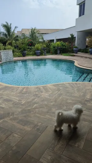 5bdrm House in Airport Hills for sale
