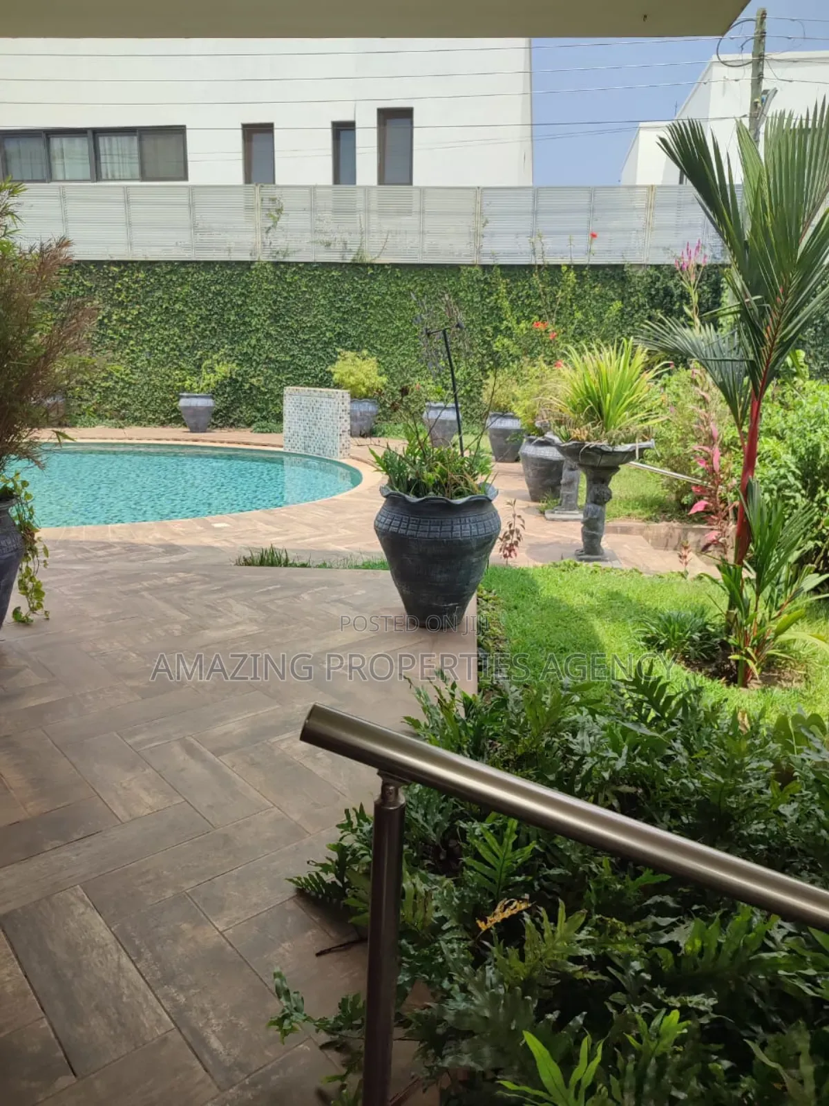 5bdrm House in Airport Hills for sale