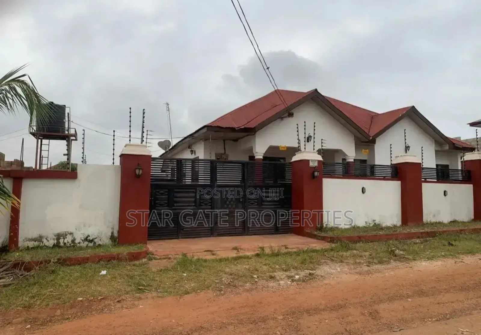 3bdrm House in Abuakwa Agogo, Kumasi Metropolitan for sale