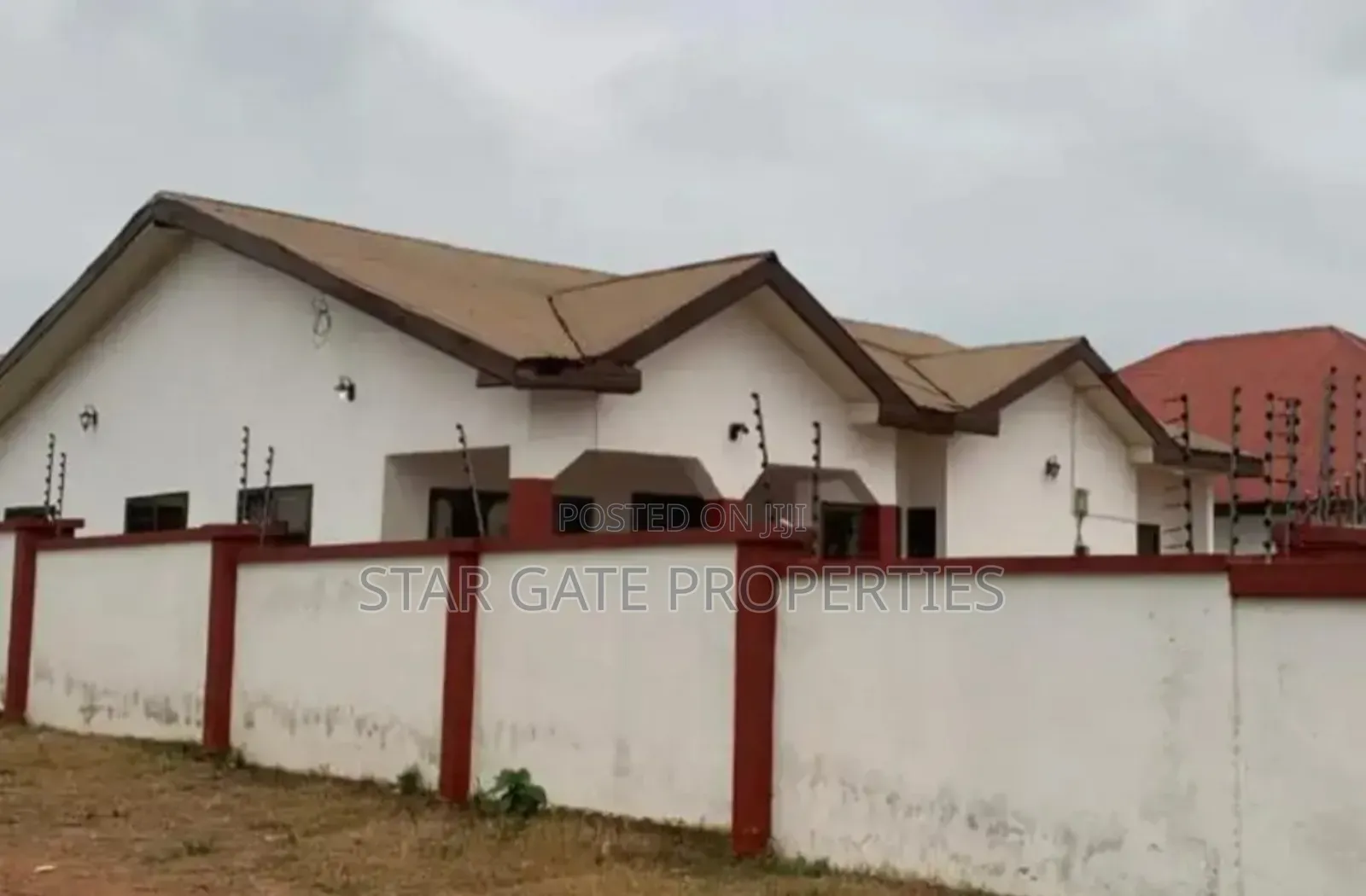 3bdrm House in Abuakwa Agogo, Kumasi Metropolitan for sale