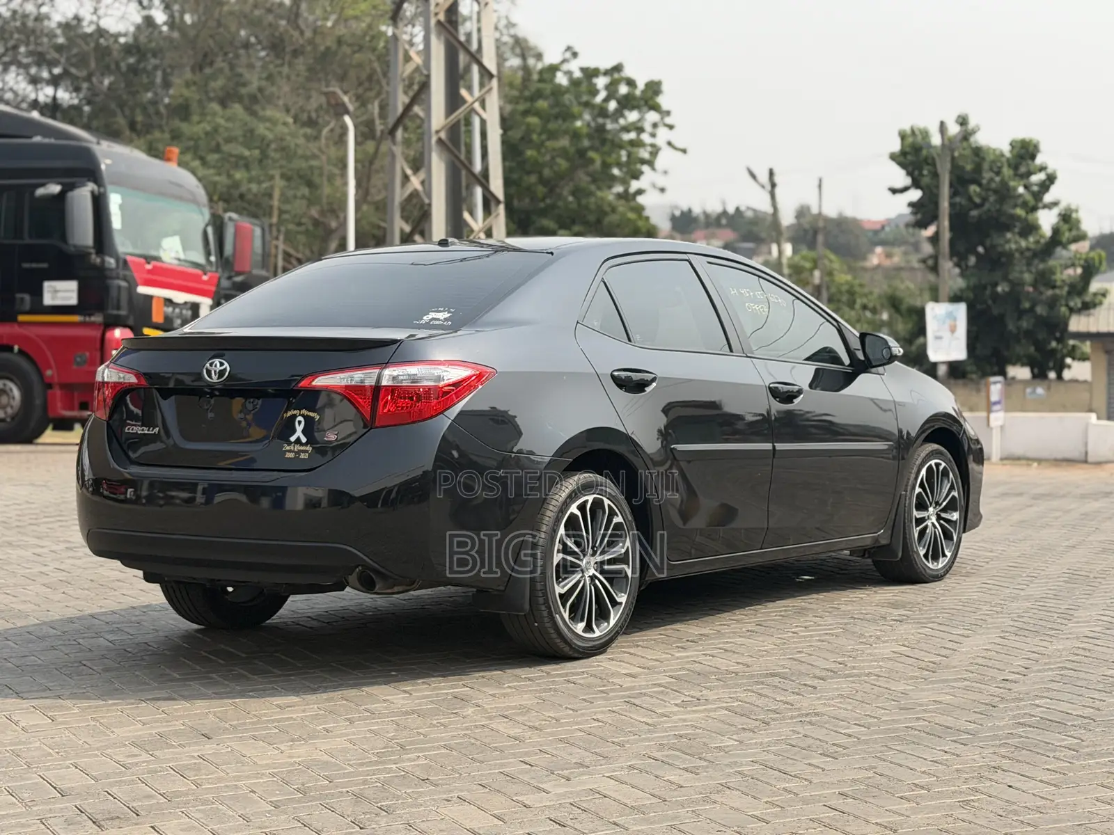 Toyota Corolla S Premium 4dr Sedan (1.8L 4cyl CVT) 2015 Black