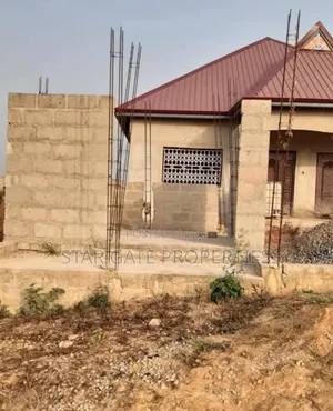 4bdrm House in Ejisu Donaso for sale