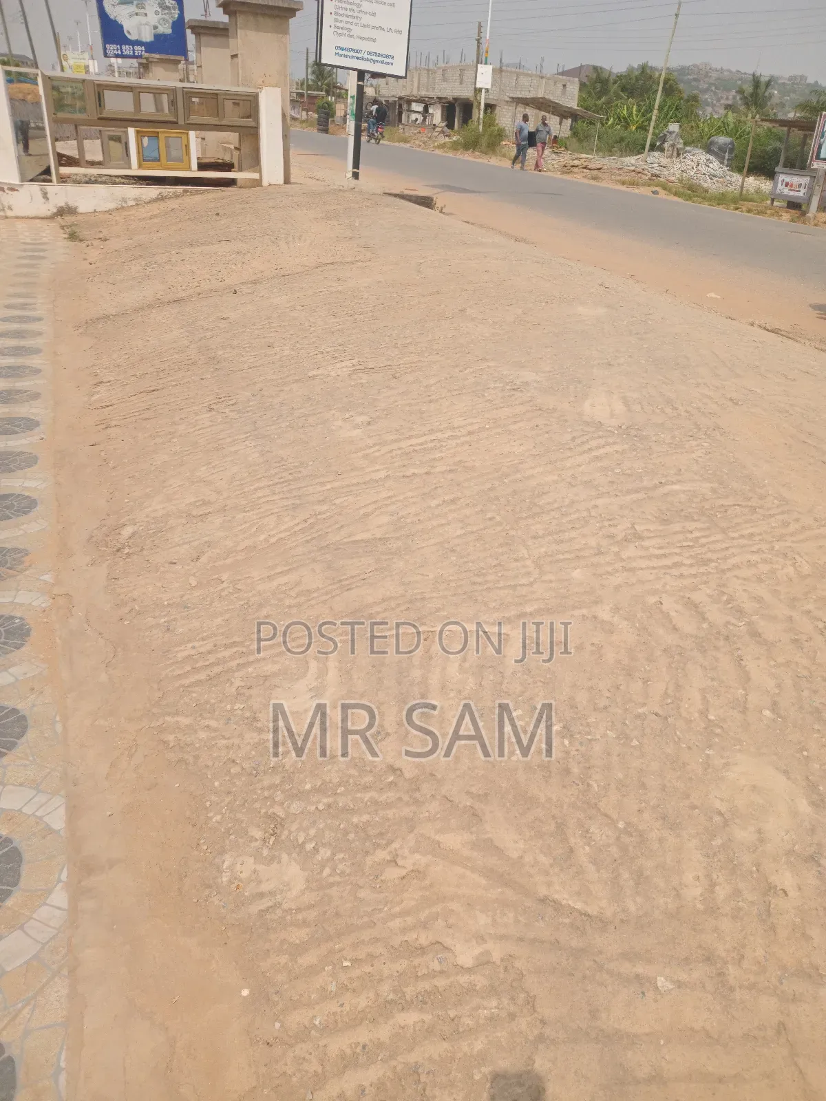 Shop for Rent at Tuba Road Side