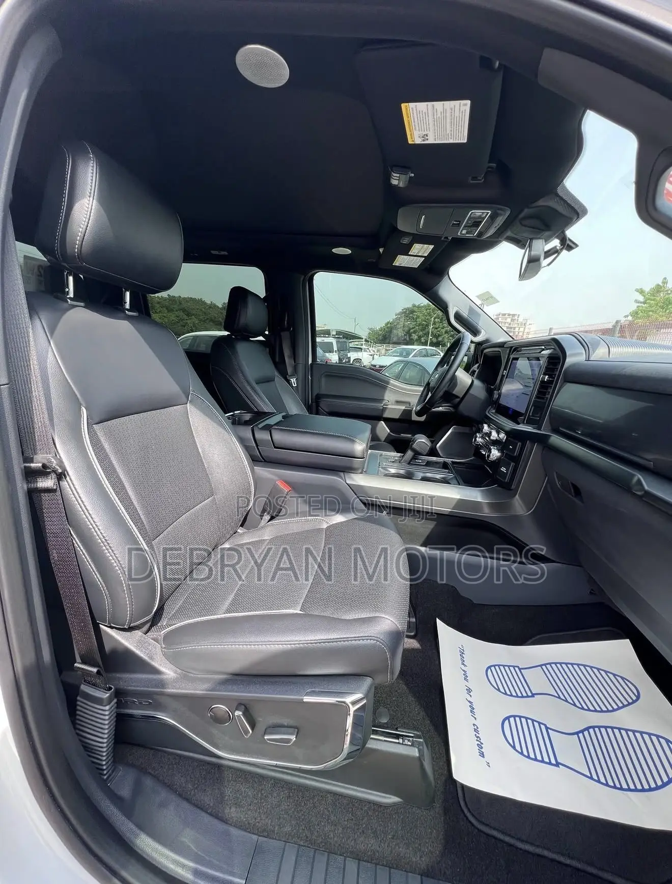 Ford F-150 LARIAT 2024 Gray
