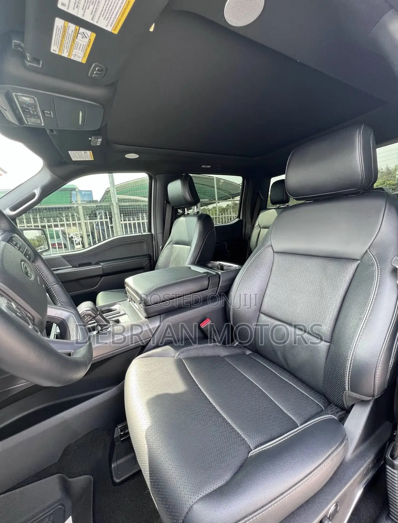 Ford F-150 LARIAT 2024 Gray