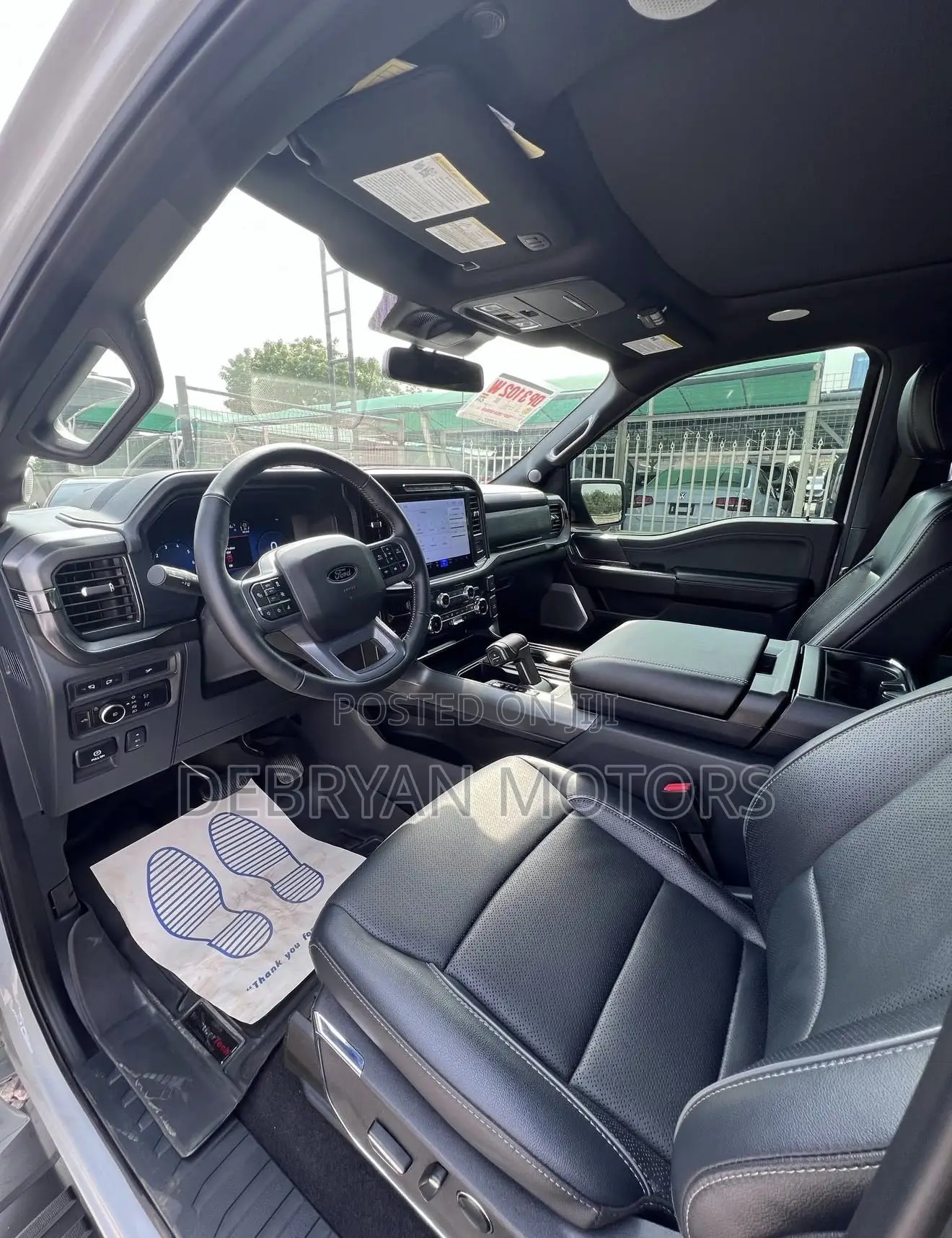 Ford F-150 LARIAT 2024 Gray