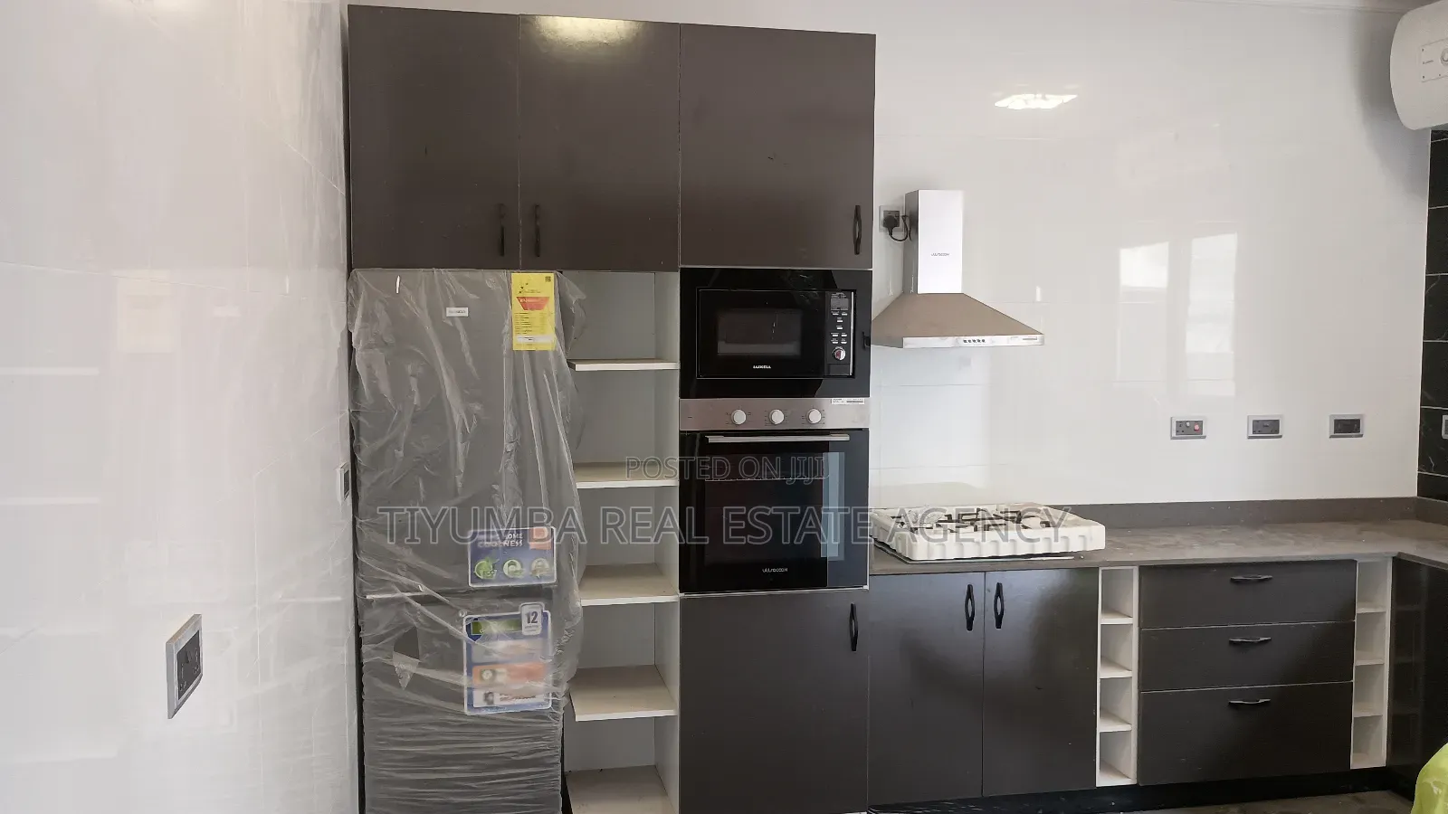 4bdrm Duplex in Tiyumba Real Estate, East Legon for rent