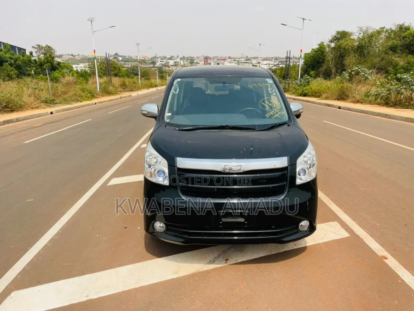 Toyota Noah 2012 Black