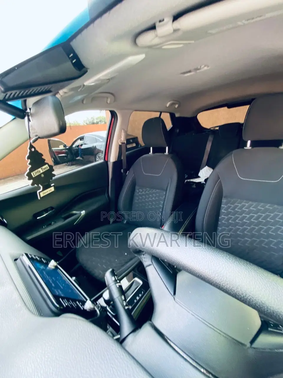 Nissan Kicks 2023 Red