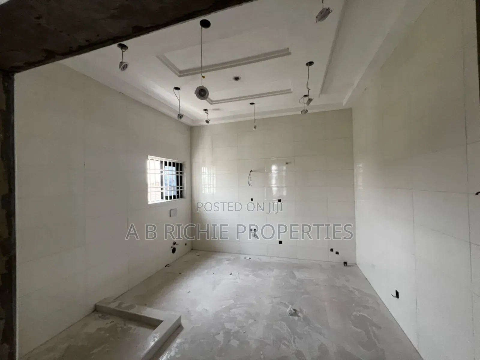 7bdrm Mansion in Ab Richie Properties, Ashaley Botwe for sale