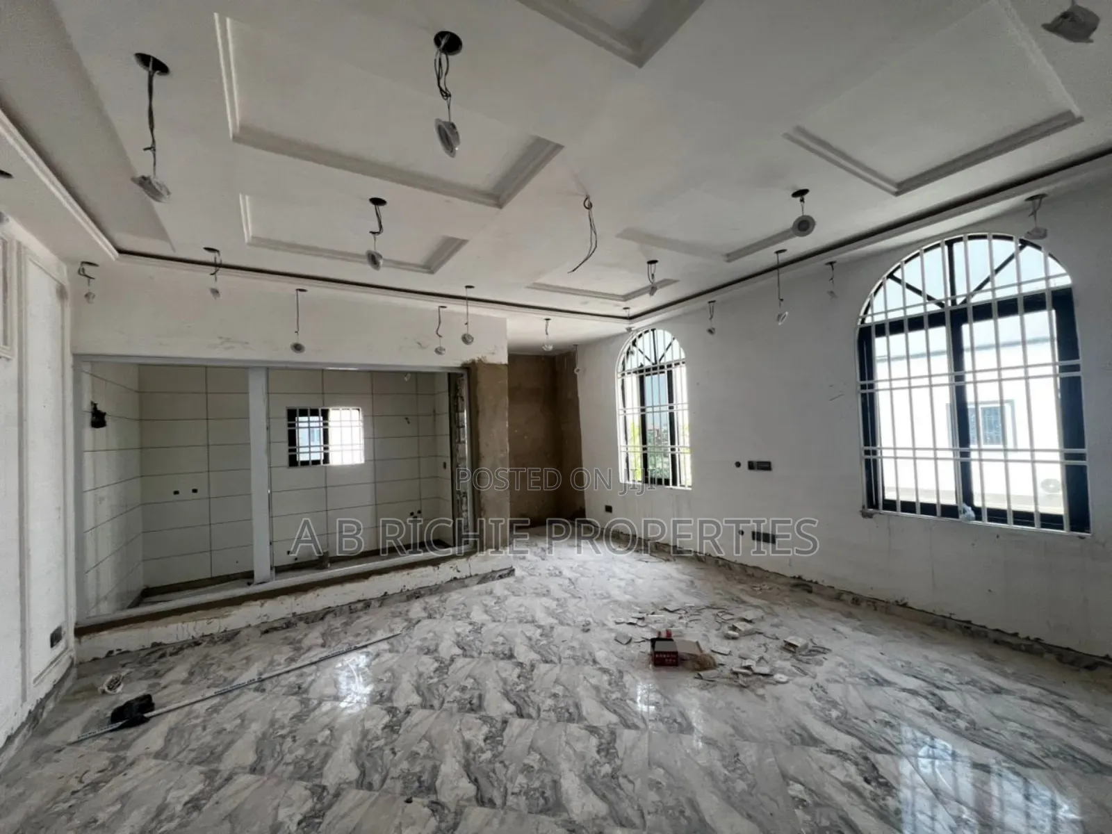 7bdrm Mansion in Ab Richie Properties, Ashaley Botwe for sale