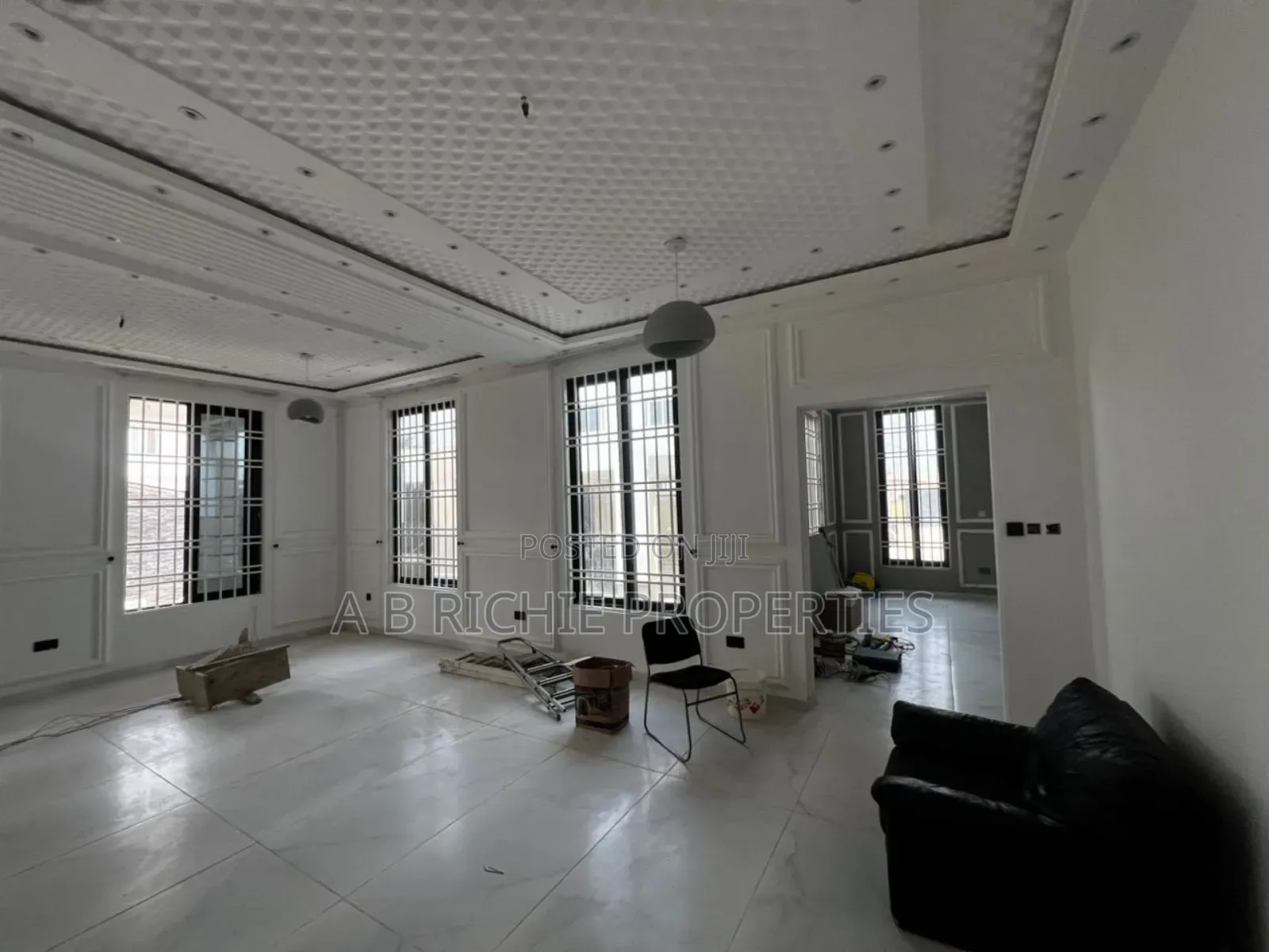 7bdrm Mansion in Ab Richie Properties, Ashaley Botwe for sale
