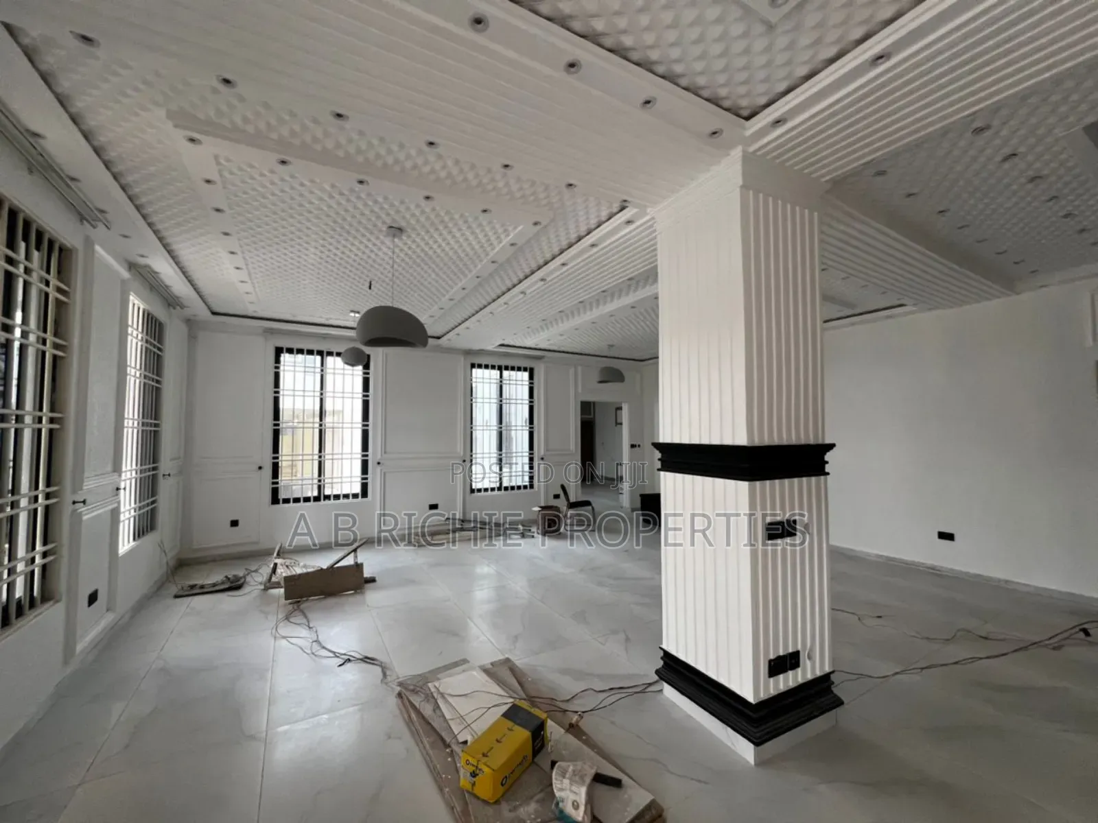 7bdrm Mansion in Ab Richie Properties, Ashaley Botwe for sale
