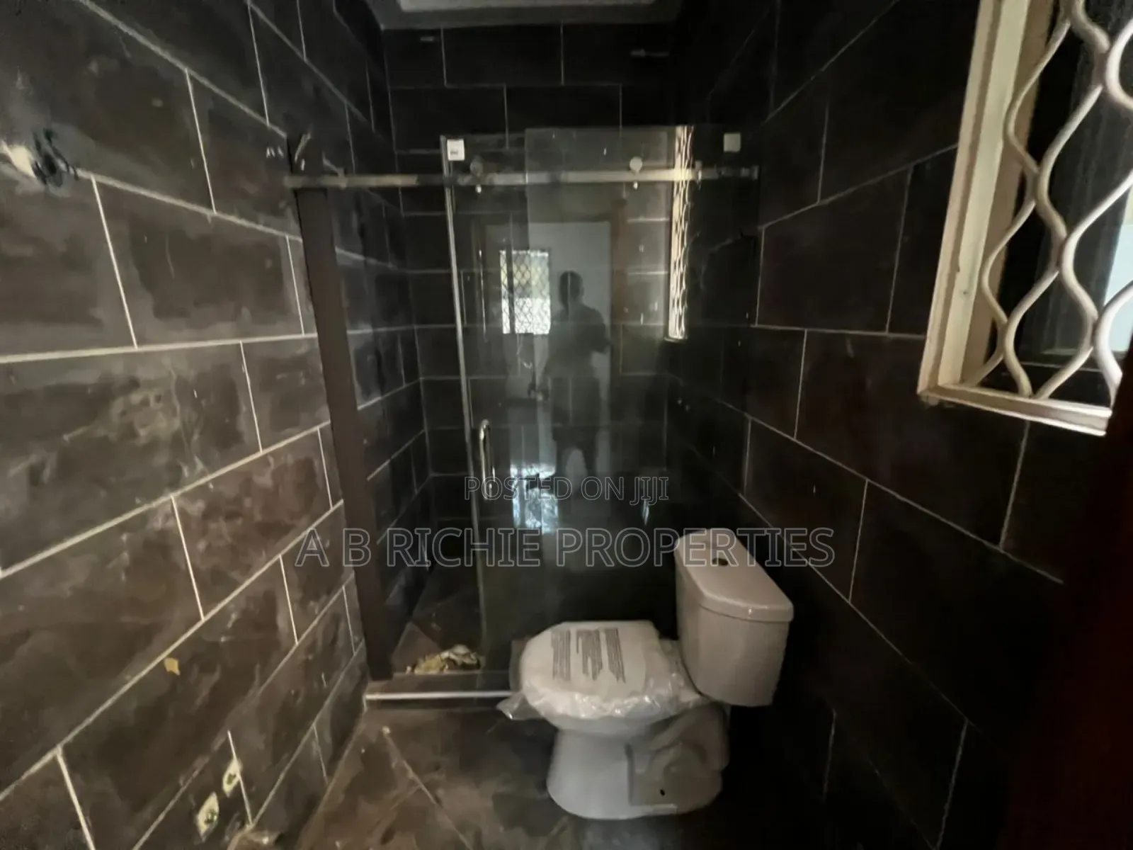 4bdrm House in Ab Richie Properties, Ashaley Botwe for sale