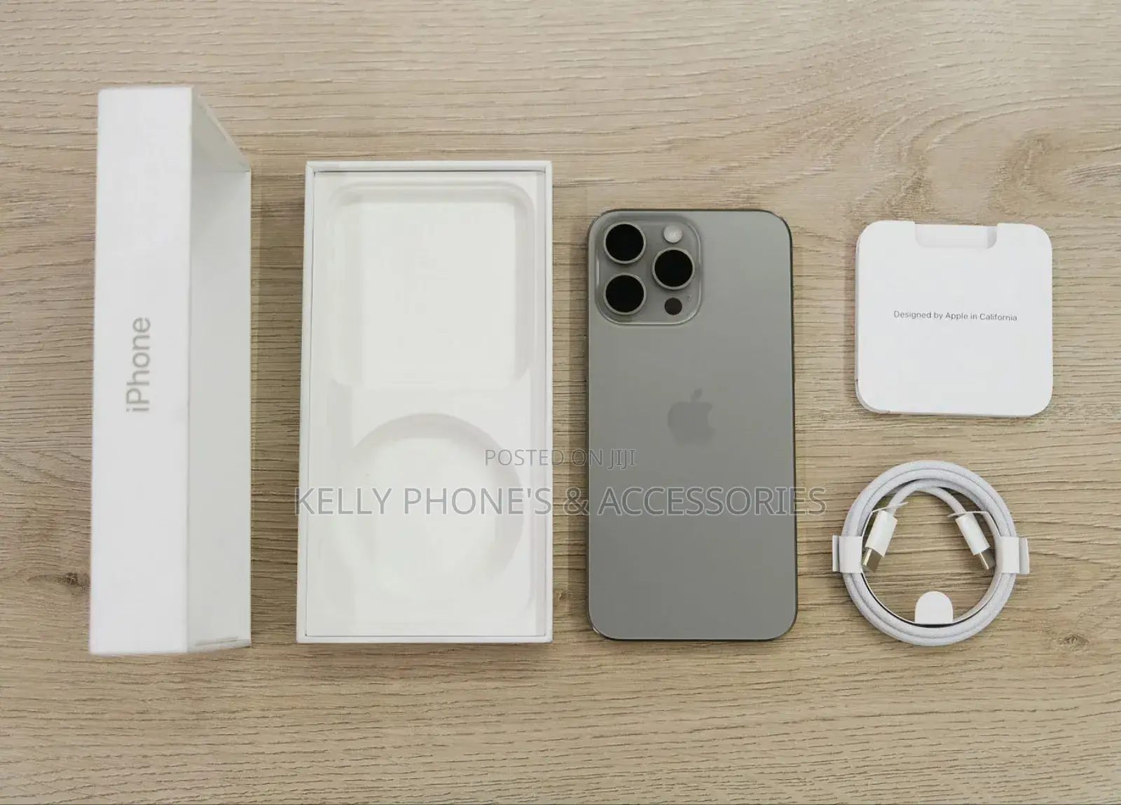 New Apple iPhone 16 Pro Max 256 GB Gold