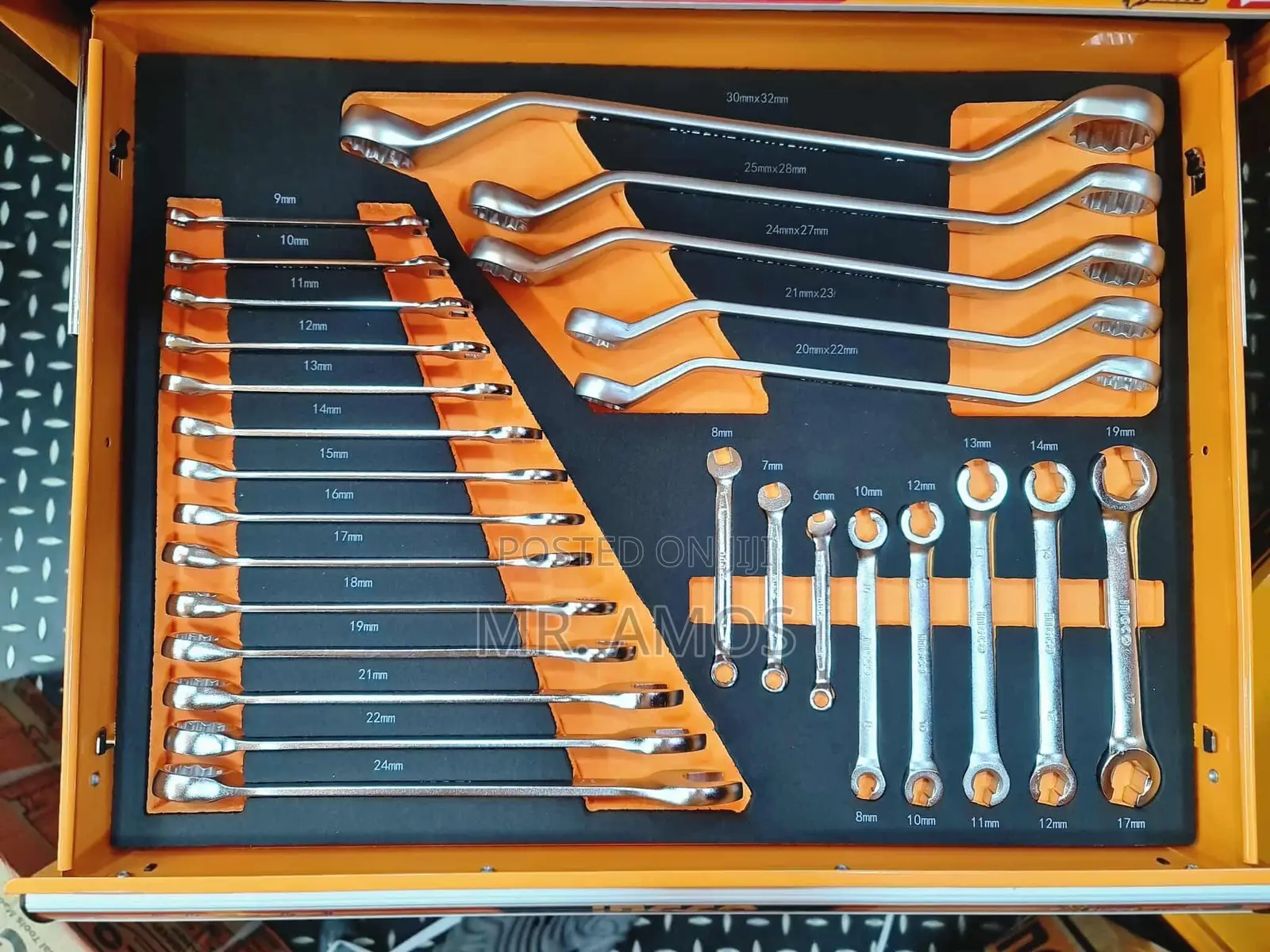 288 Pieces Mechanic Toolbox + 1350n.M Impact Wrench - Htcs282882