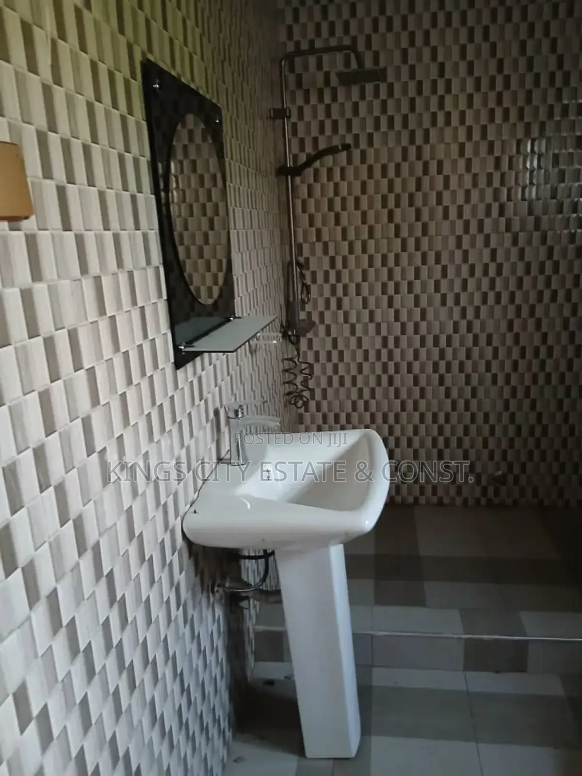 20bdrm Apartment in Dobro, Amasaman for sale