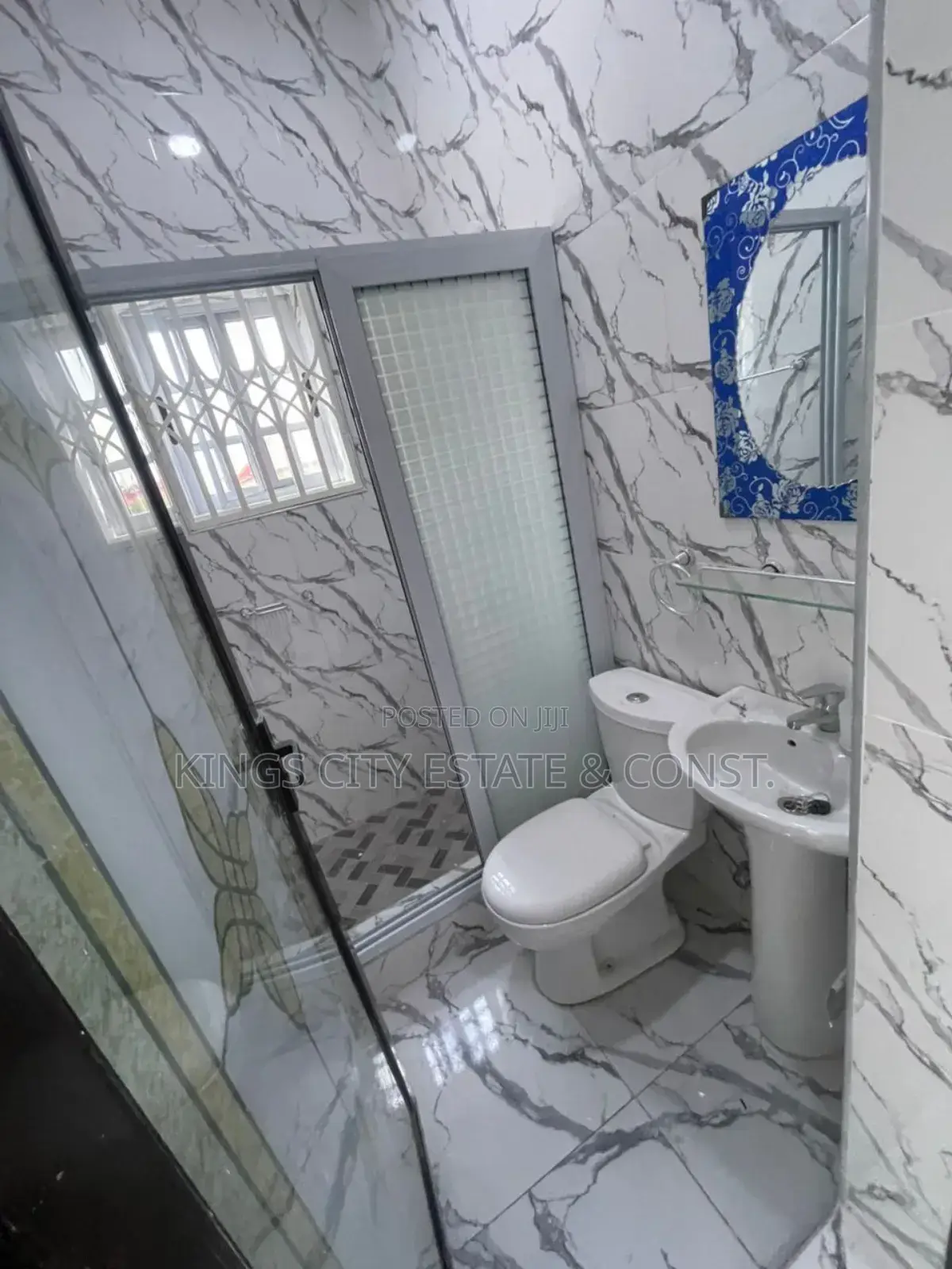 20bdrm Apartment in Dobro, Amasaman for sale