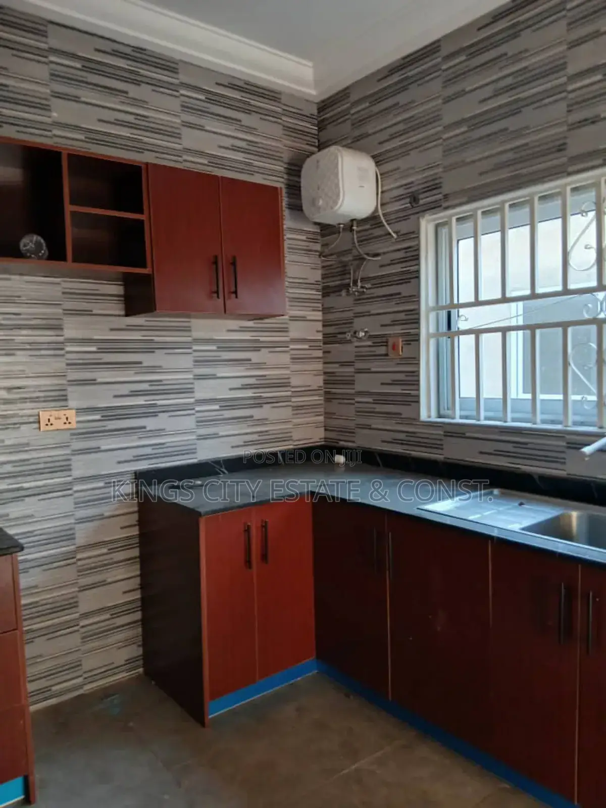 20bdrm Apartment in Dobro, Amasaman for sale