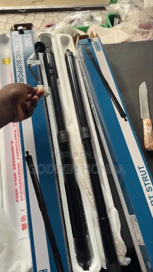 Booth Trunk Shock Absorbers 2018 Honda Cr-V