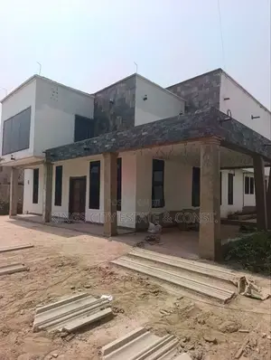 4bdrm House in Odumasi Estate, Ablekuma for sale