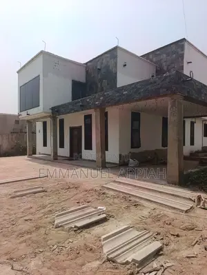4bdrm House in Ablekuma Odumase for sale