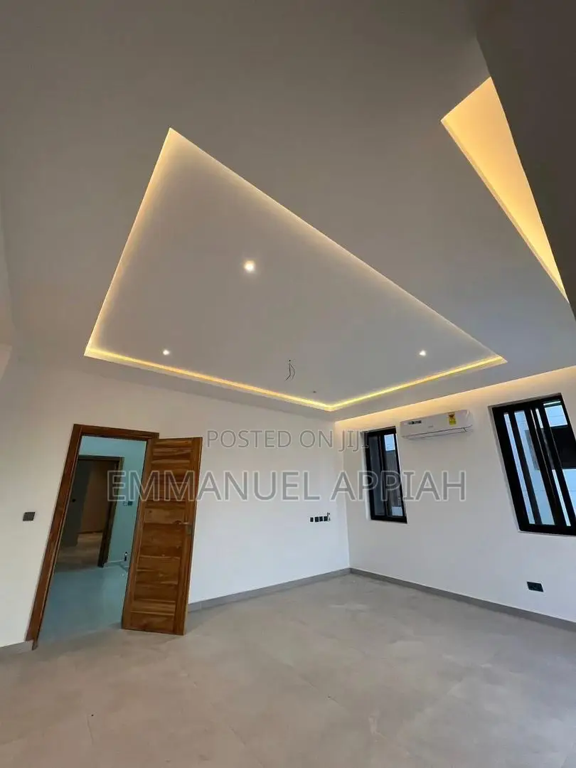 4bdrm House in Ablekuma Odumase for sale