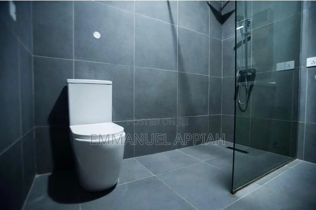 4bdrm House in Ablekuma Odumase for sale