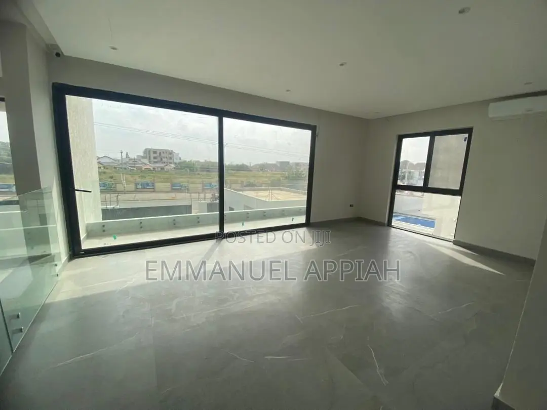 4bdrm House in Ablekuma Odumase for sale