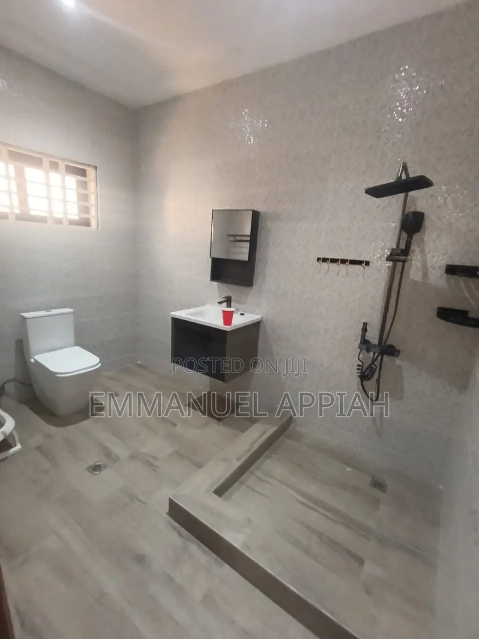 4bdrm House in Ablekuma Odumase for sale