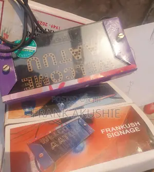 Electronic Desktop Signage