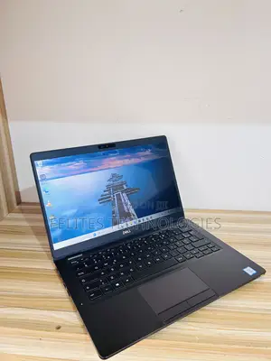 Laptop Dell Latitude 5300 8GB Intel Core I5 SSD 256GB