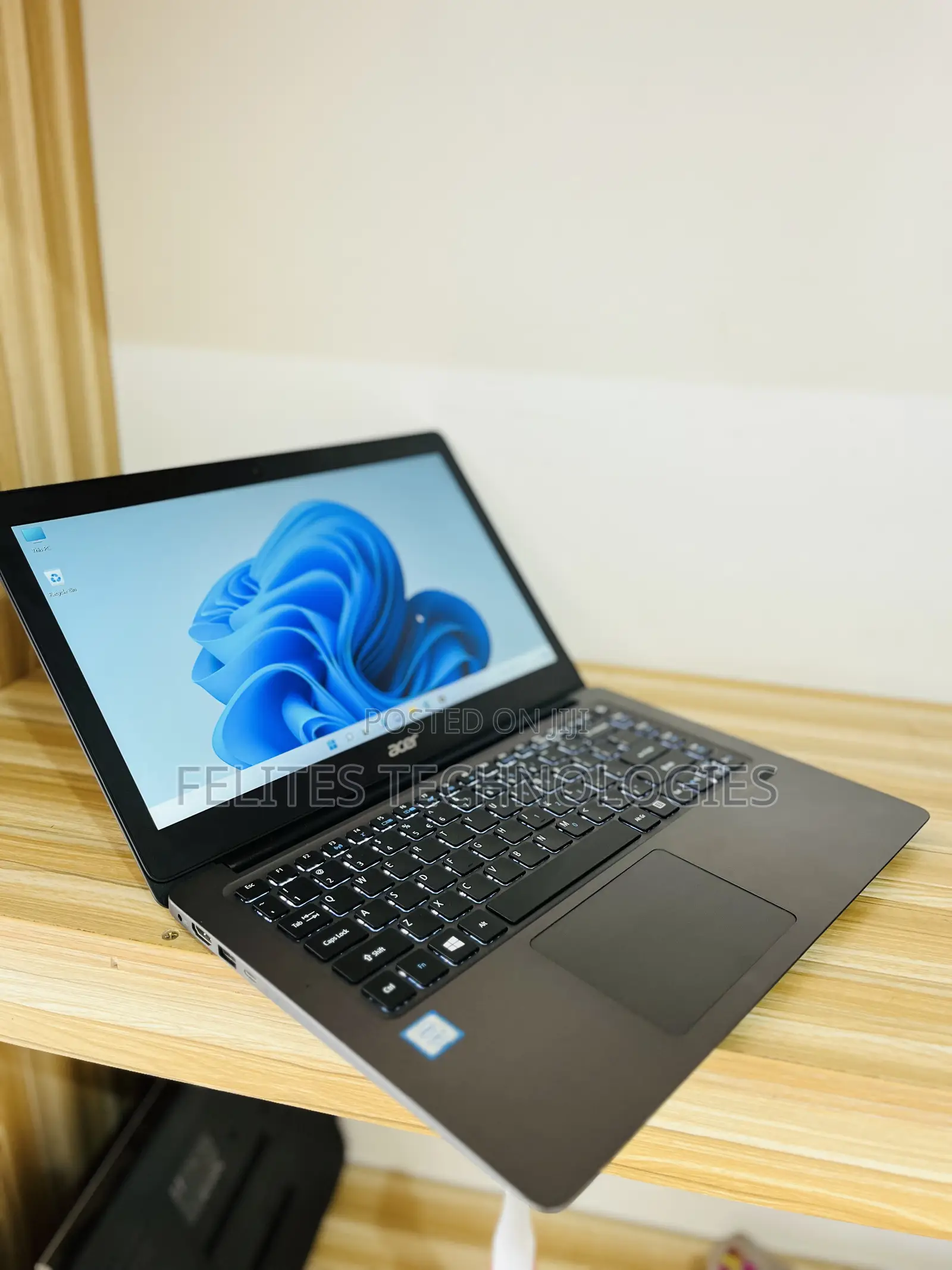 Laptop Acer TravelMate X3 8GB Intel Core I7 SSD 256GB