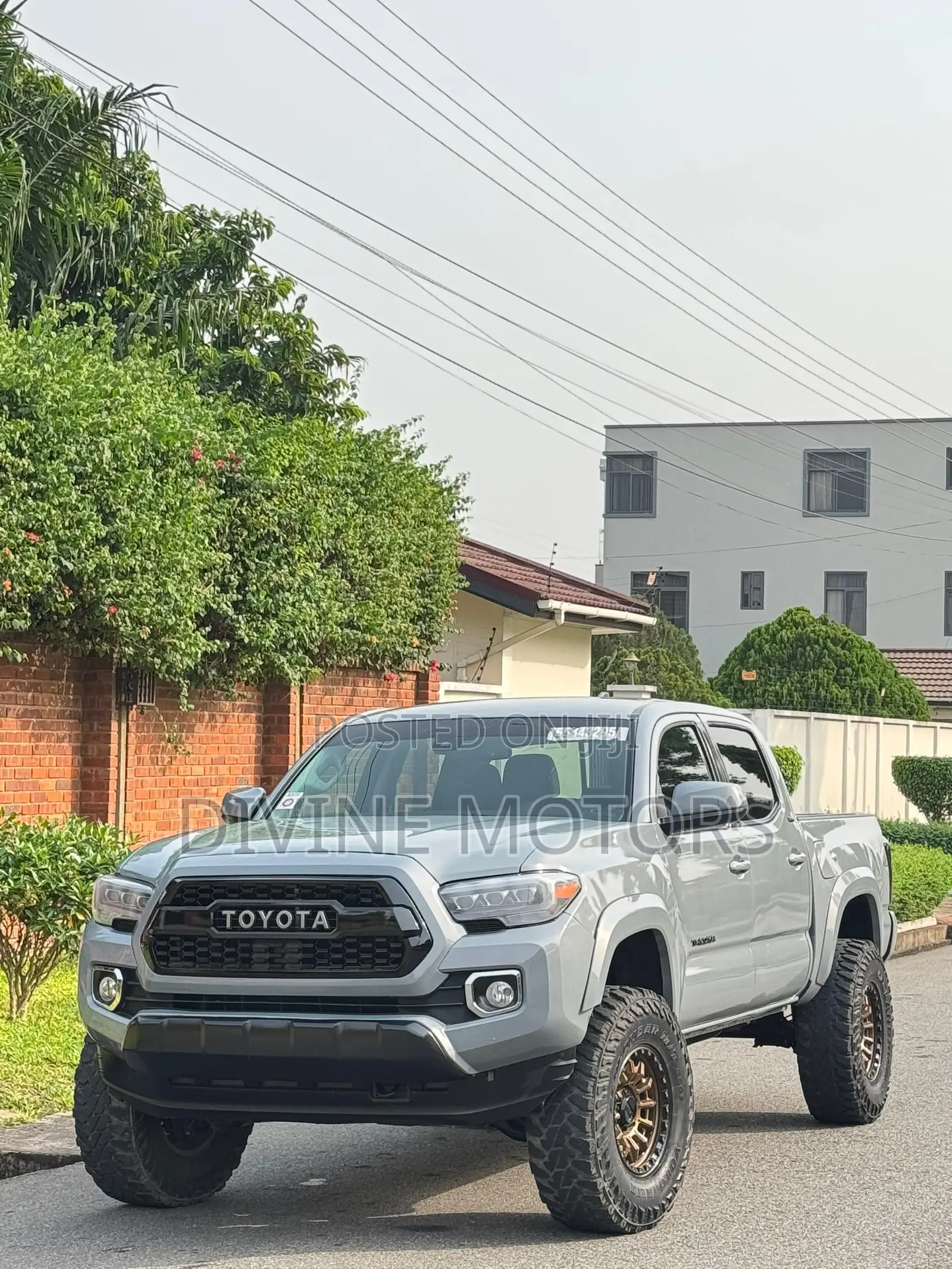 Toyota Tundra 2021 Gray